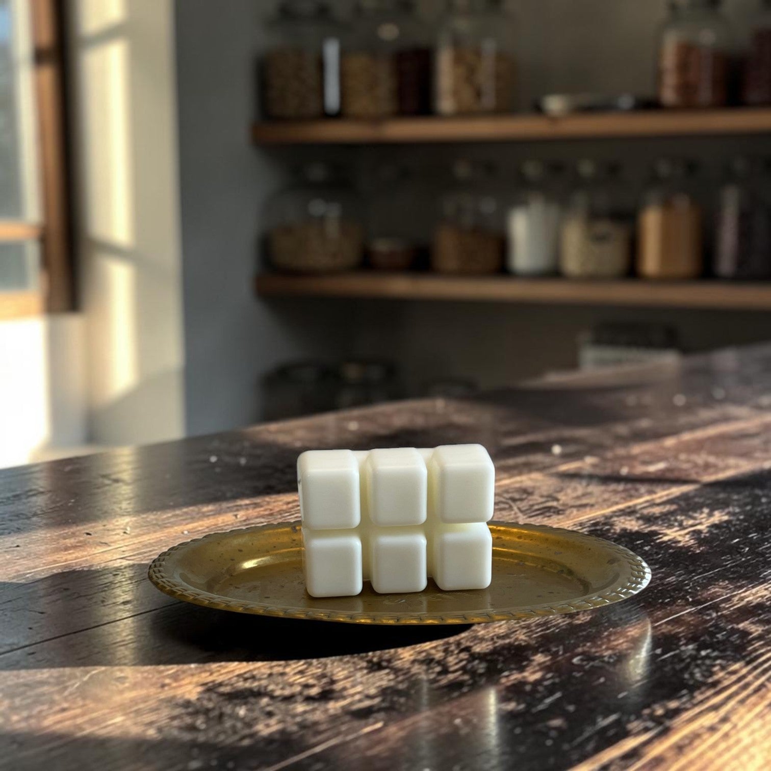 General Store wax melt, Lunahrin Candles